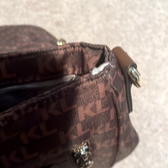 🤎✨ Karl Lagerfeld Paris Monogram Crossbody Bag ✨🤎 *cross-listed* - Picture 8 of 9